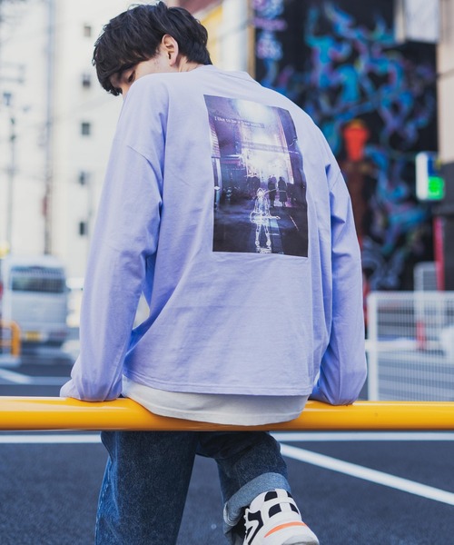 Rocky Monroe（ロッキーモンロー）の「オーバーサイズ グラフィックフォトプリント ロンT（Tシャツ/カットソー・メンズ・パープル系その他2/ベージュ系その他/グリーン系その他/パープル系その他/オフホワイト/パープル/グレイッシュベージュ/ブルー系その他2/グレー系その他/サックスブルー/グリーン/ホワイト系その他/ベージュ系その他2/グリーン系その他2/ホワイト系その他2/ブラック系その他2/ブルー系その他/ブラック・M/S/L）」の18枚目の写真