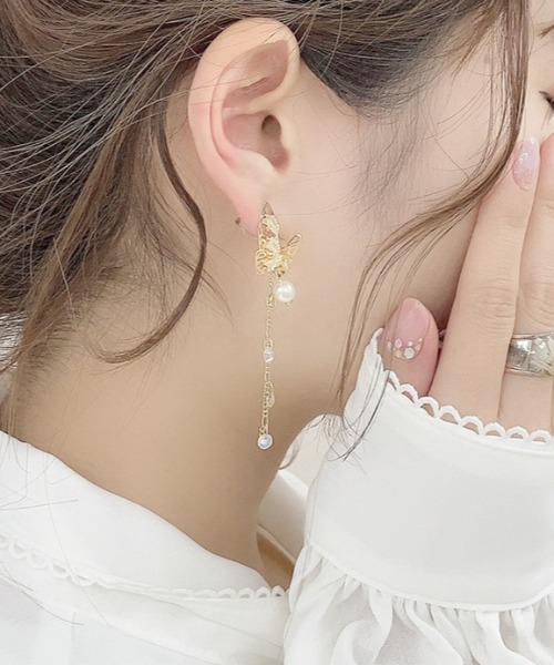 apres jour（アプレジュール）の「【apres jour×ARIAZ】アソート蝶々ピアス（ピアス（両耳用）・レディース・ゴールド/ナチュラル/アイボリー・FREE）」の3枚目の写真