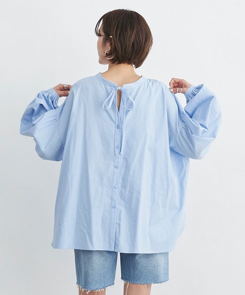 DouDou（ドゥドゥ）の「2WAY袖ボリュームブラウス（シャツ/ブラウス・レディース・ホワイト/チャコールグレー/サックスブルー・FREE）」の3枚目の写真