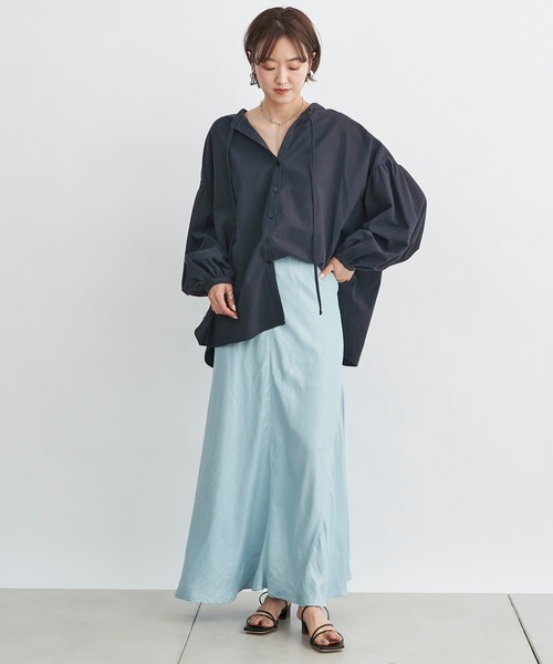 DouDou（ドゥドゥ）の「2WAY袖ボリュームブラウス（シャツ/ブラウス・レディース・ホワイト/チャコールグレー/サックスブルー・FREE）」の14枚目の写真