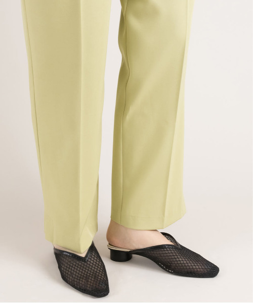 RANDA(ランダ)の「ソフト メッシュディティールVカットミュールパンプス(サンダル・レディース・ブラック/ベージュ・S/M/L/LL)」の4枚目の写真