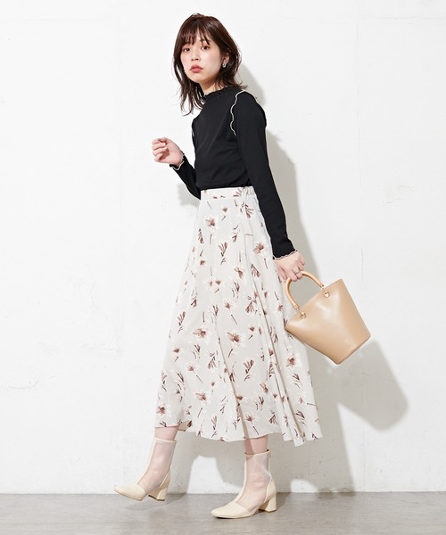 natural couture(ナチュラルクチュール)の「リリーフレアスカート(スカート・レディース・ライトベージュ/ミント/ブラック・FREE)」の12枚目の写真