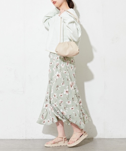 natural couture(ナチュラルクチュール)の「リリーフレアスカート(スカート・レディース・ライトベージュ/ミント/ブラック・FREE)」の22枚目の写真