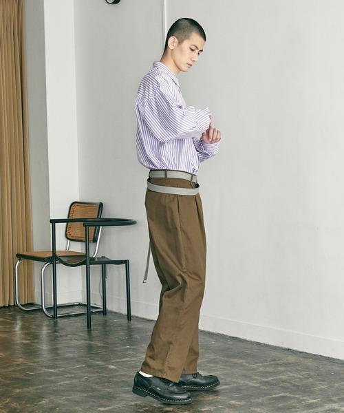 nowm（ノウム）の「【nowm】LOOSE WIDE STRAIGHT TUCK PANTS / ルーズ ワイドストレート タックパンツ（チノパンツ・メンズ・オフホワイト/カーキ・M/L）」の10枚目の写真