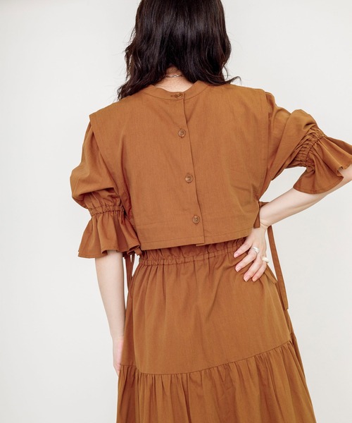 w closet（ダブルクローゼット）の「ベストSET半袖ティアードワンピース（ワンピース・レディース・スミクロ/ライトカーキ/アイボリー/キャメル/ボルドー・FREE）」の12枚目の写真