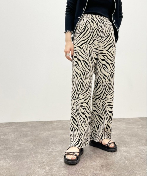 apres jour mignon（アプレジュールミニョン）の「アソートイージーパンツ 【ZOZOTOWN限定アイテム】（その他パンツ・レディース・マスタード/その他/ブルー系その他/ブラック系その他/ブラック/ブラウン系その他/ライトブラウン・X-LARGE/SMALL/MEDIUM）」の7枚目の写真