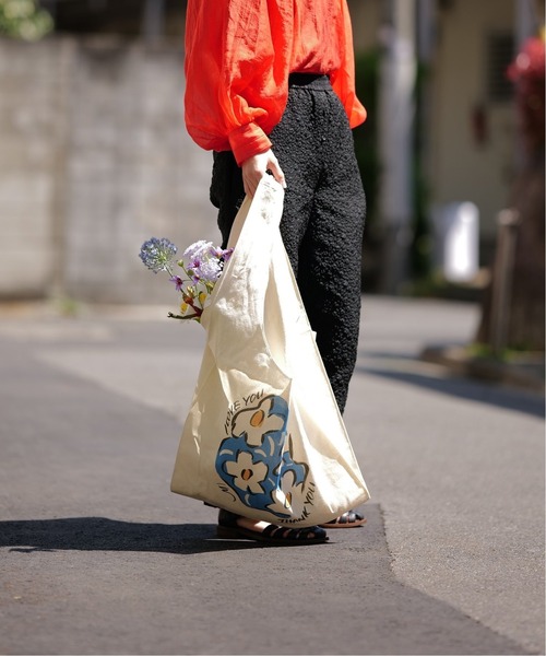 journal standard Furniture （ジャーナルスタンダードファニチャー）の「【IZUMIDALEE×JSF】MARCHE BAG マルシェバック（エコバッグ/サブバッグ・レディース・ホワイト系その他・FREE）」の2枚目の写真