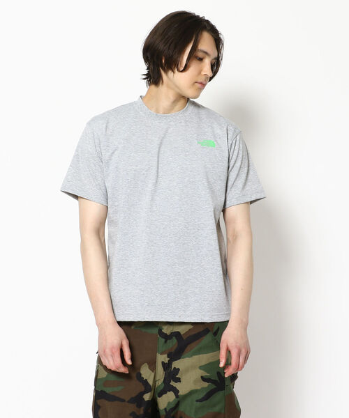 THE NORTH FACE(ザノースフェイス)の「THE NORTH FACE/ザ・ノースフェイス S/S Bandana Square Logo Tee ショートスリーブバンダナスクエアーロゴティー NT32108(Tシャツ/カットソー・メンズ・ホワイト/ブラック/ネイビー/グレー・MEDIUM/LARGE/X-LARGE)」の11枚目の写真