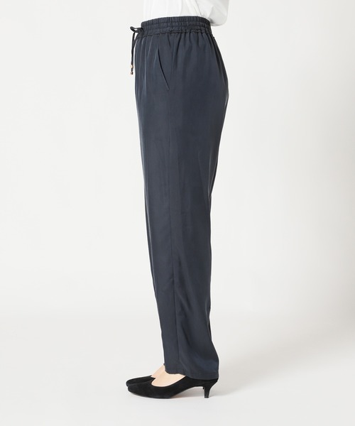 SLOBE IENA（スローブイエナ）の「ドロストイージーパンツ【ウエストゴム/手洗い可能】◆（その他パンツ・レディース・ブラック系その他/ネイビー・36/38）」の7枚目の写真