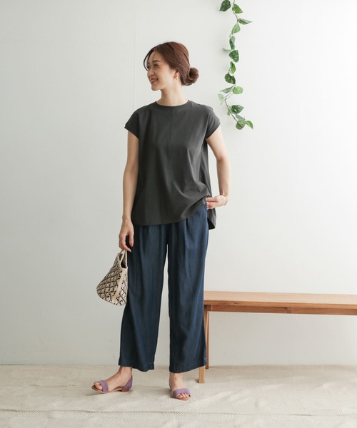 URBAN RESEARCH DOORS(アーバンリサーチドアーズ)の「センターステッチフレンチプルオーバー(Tシャツ/カットソー・レディース・チャコールグレー/ライトブルー/オフホワイト・ONE)」の13枚目の写真