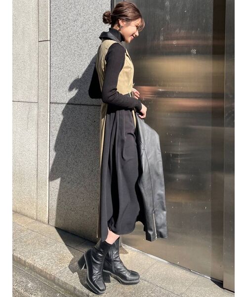 MURUA(ムルーア)の「レイヤードライダーストレンチコート【3way】(トレンチコート・レディース・ブラック/アイボリー/ブルー・FREE)」の13枚目の写真