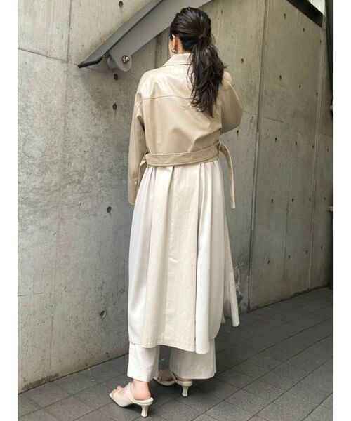 MURUA(ムルーア)の「レイヤードライダーストレンチコート【3way】(トレンチコート・レディース・ブラック/アイボリー/ブルー・FREE)」の16枚目の写真