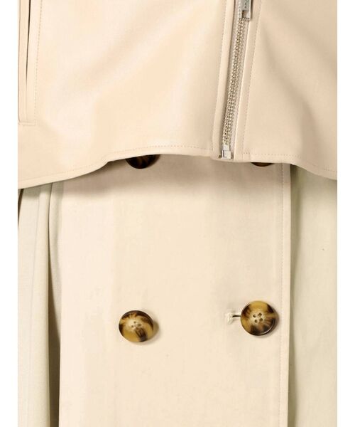 MURUA(ムルーア)の「レイヤードライダーストレンチコート【3way】(トレンチコート・レディース・ブラック/アイボリー/ブルー・FREE)」の11枚目の写真