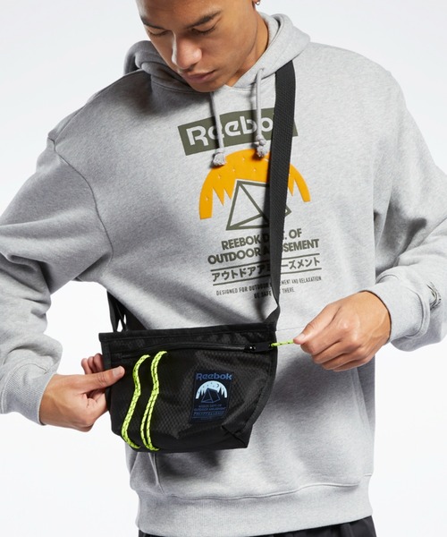 Reebok（リーボック）の「クラシックス キャンピング シティバッグ / Classics Camping City Bag（ショルダーバッグ・メンズ・ブラック/アーミー・FREE）」の2枚目の写真