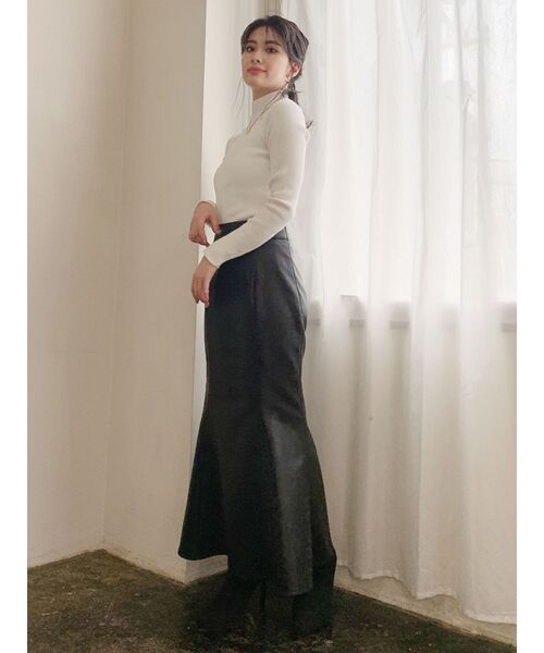 GYDA（ジェイダ）の「ボトルネックリブニット TOPS（ニット/セーター・レディース・ブラック/ベージュ/オフホワイト・FREE）」の10枚目の写真