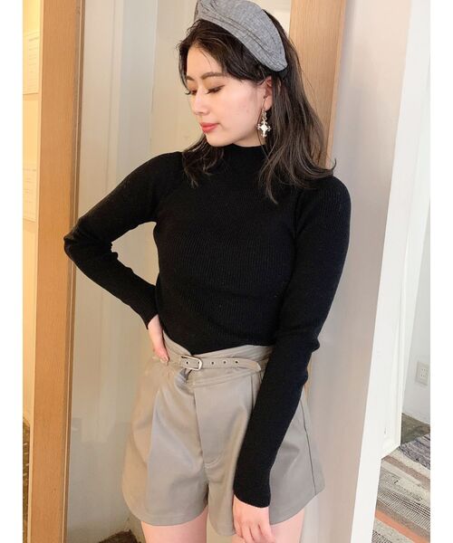 GYDA（ジェイダ）の「ボトルネックリブニット TOPS（ニット/セーター・レディース・ブラック/ベージュ/オフホワイト・FREE）」の21枚目の写真