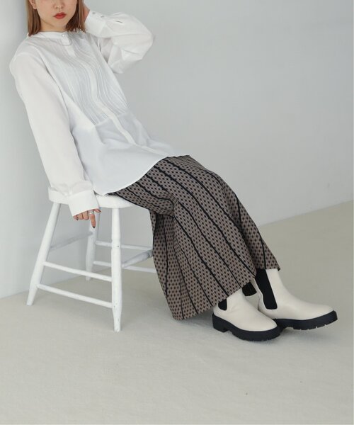 RAY CASSIN（レイカズン）の「ビガーサイドゴアブーツ（ブーツ・レディース・キナリ/ブラック・LARGE/MEDIUM）」の17枚目の写真