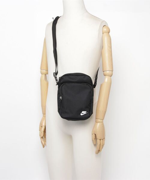 NIKE(ナイキ)の「WEGO/NIKE HERITAGE CROSSBODY FA21(ショルダーバッグ・メンズ・ブラック・FREE)」の8枚目の写真