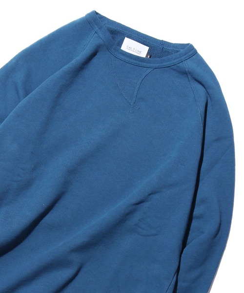 CAL O LINE（キャルオーライン）の「CAL O LINE/キャルオーライン FIN V RAGLAN CREW スウェット 無地 クルーネック（スウェット・メンズ・ダークグリーン/ダークパープル・S/M/L）」の2枚目の写真