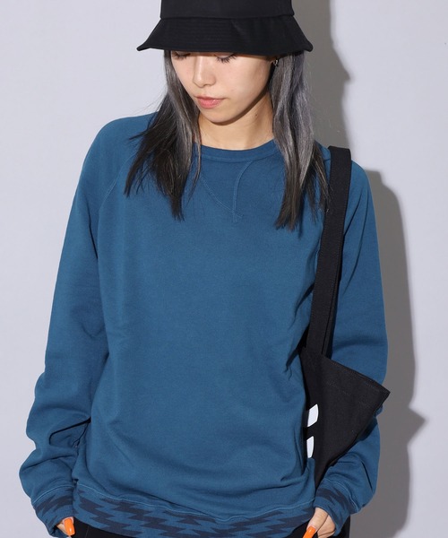 CAL O LINE（キャルオーライン）の「CAL O LINE/キャルオーライン FIN V RAGLAN CREW スウェット 無地 クルーネック（スウェット・メンズ・ダークグリーン/ダークパープル・S/M/L）」の17枚目の写真