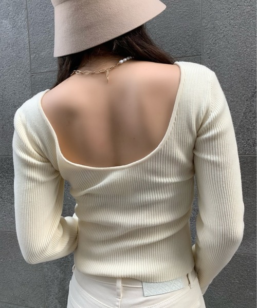 EIMY ISTOIRE（エイミーイストワール）の「バックオープンパットインニット（ニット/セーター・レディース・ホワイト/ブラック/ベージュ/ブラウン/ピンク/ブルー・FREE）」の11枚目の写真