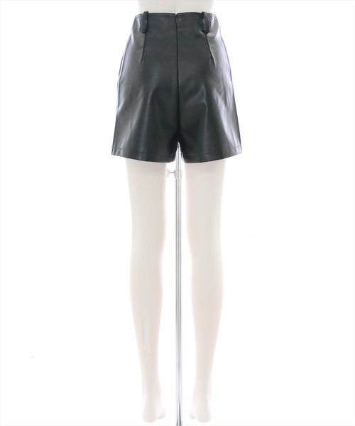 clear(クリア)の「【WEB限定】フェイクレザーショートパンツ(その他パンツ・レディース・ブラック/サンドベージュ/ブラウン/ベージュ/ブルー/グリーン・S/M)」の18枚目の写真