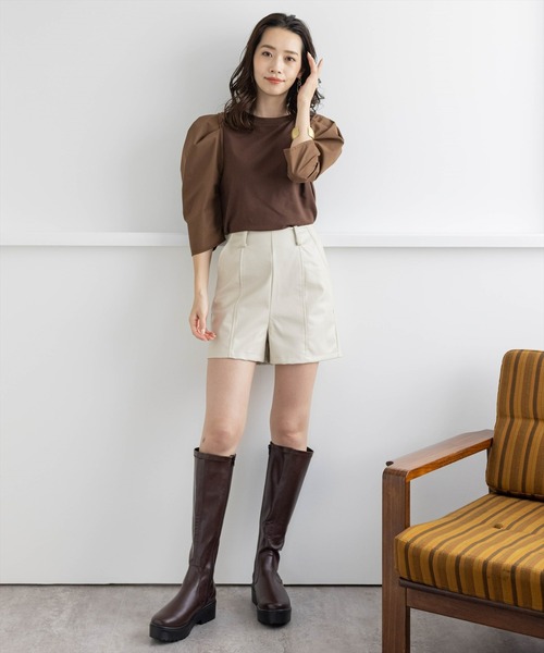 clear(クリア)の「【WEB限定】フェイクレザーショートパンツ(その他パンツ・レディース・ブラック/サンドベージュ/ブラウン/ベージュ/ブルー/グリーン・S/M)」の7枚目の写真