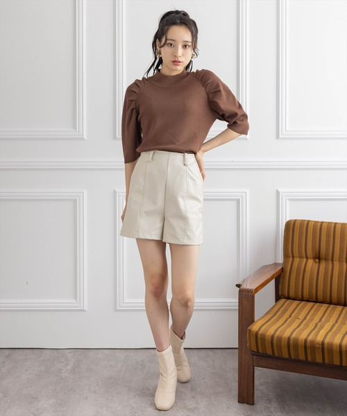 clear(クリア)の「【WEB限定】フェイクレザーショートパンツ(その他パンツ・レディース・ブラック/サンドベージュ/ブラウン/ベージュ/ブルー/グリーン・S/M)」の8枚目の写真