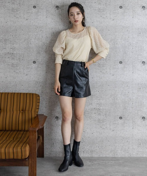 clear(クリア)の「【WEB限定】フェイクレザーショートパンツ(その他パンツ・レディース・ブラック/サンドベージュ/ブラウン/ベージュ/ブルー/グリーン・S/M)」の14枚目の写真