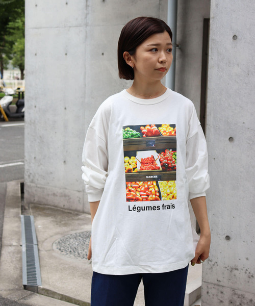 URBAN RESEARCH（アーバンリサーチ）の「『ユニセックス』#U URBAN RESEARCH　MARCHE PRINT LONGTEE（Tシャツ/カットソー・メンズ・ボルドー/ネイビー/ホワイト系その他/ブルー系その他・3/2）」の2枚目の写真