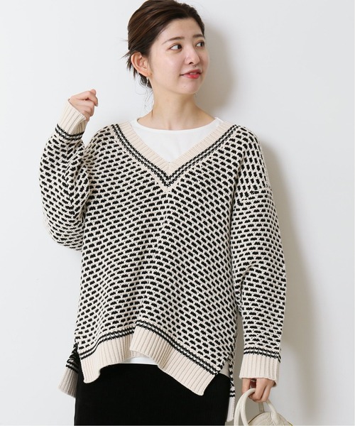 Simplicite（サンプリシテ）の「深VバイカラーKNITプルオーバー◆（ニット/セーター・レディース・ブラウン/ナチュラル/ブルー/グリーン・FREE）」の13枚目の写真