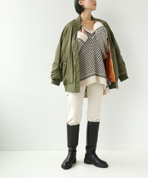 Simplicite（サンプリシテ）の「深VバイカラーKNITプルオーバー◆（ニット/セーター・レディース・ブラウン/ナチュラル/ブルー/グリーン・FREE）」の14枚目の写真