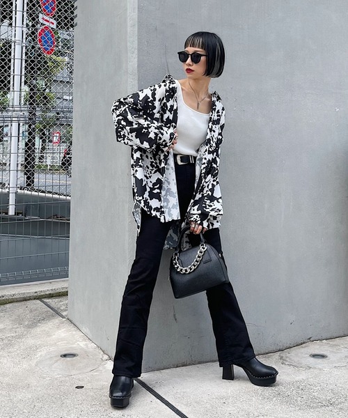 PAGEBOY（ページボーイ）の「ルーズポケットBIGシャツ（シャツ/ブラウス・レディース・ブラック/アイボリー/ホワイト系その他/グレイッシュベージュ/アクア・FREE）」の17枚目の写真