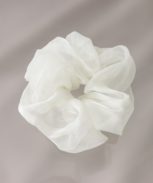 Blueberry（ブルーベリー）の「カラフル シュシュ ヘアゴム ヘアアクセ（シュシュ・レディース・ブルー/サックスブルー/ブラック系2/ブラック系1/ブラウン/ブラウン系1/オレンジ/パープル/ブラック/ベージュ/グリーン/ホワイト・フリー）」の2枚目の写真