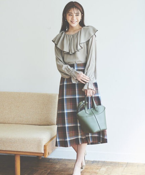 Te chichi（テチチ）の「【貴島明日香コラボ】配色刺繍フリルブラウス（シャツ/ブラウス・レディース・ブラック/ブルー/モカ・ﾌﾘ-）」の12枚目の写真