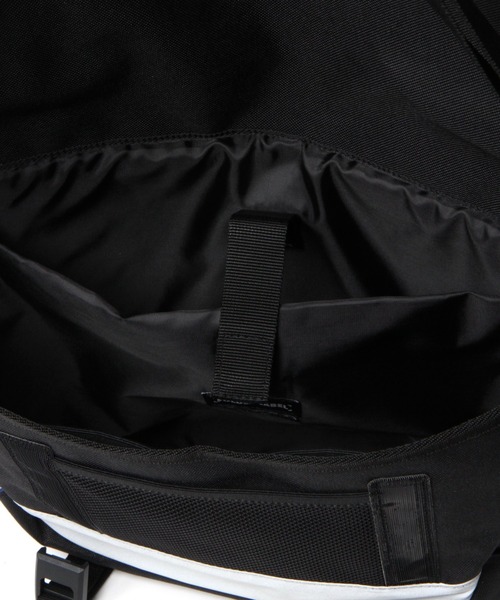 CHUCK(チャック)の「【UNISEX】CHUCK/Messenger Bag(ショルダーバッグ・レディース・ブラック・FREE)」の7枚目の写真
