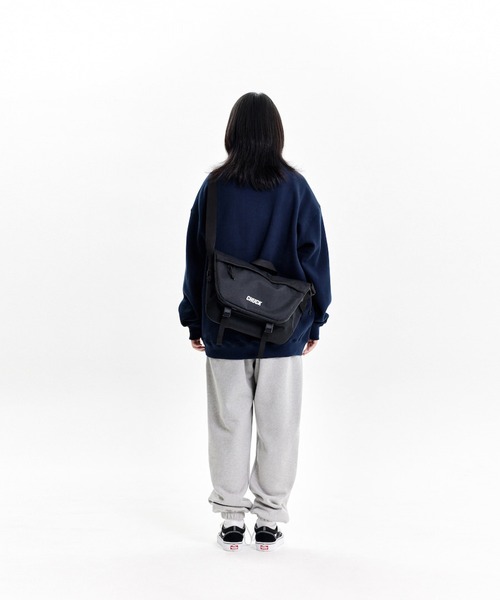 CHUCK(チャック)の「【UNISEX】CHUCK/Messenger Bag(ショルダーバッグ・レディース・ブラック・FREE)」の13枚目の写真