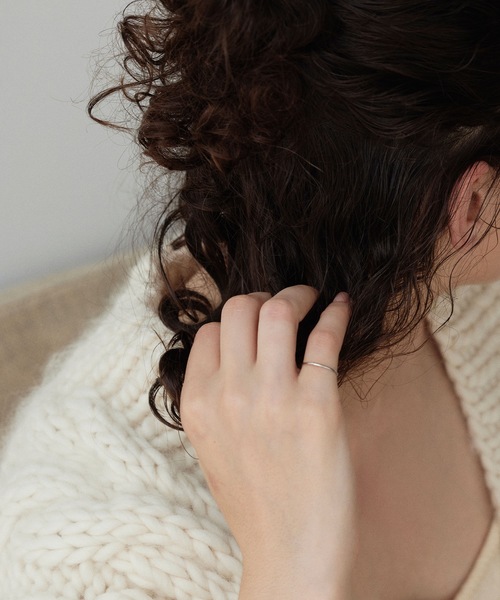 CENE（セネ）の「【CENE】セネ/シンプルリング　(1.1mm)（リング・レディース・ゴールド/シルバー・#11/#13/#9）」の2枚目の写真