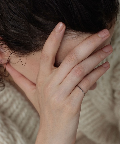 CENE（セネ）の「【CENE】セネ/シンプルリング　(1.1mm)（リング・レディース・ゴールド/シルバー・#11/#13/#9）」の15枚目の写真