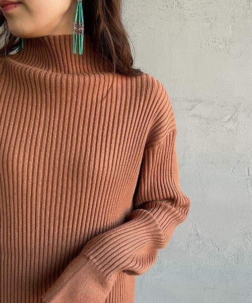 JF Ready Made（ジェイエフレディメイド）の「[Jf Ready Made/ジェイエフレディメイド] タートルネック バックスリットリブニット（ニット/セーター・レディース・ブラック/アイボリー/ブロンズ・F）」の16枚目の写真