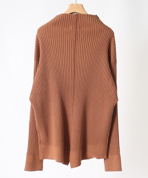 JF Ready Made（ジェイエフレディメイド）の「[Jf Ready Made/ジェイエフレディメイド] タートルネック バックスリットリブニット（ニット/セーター・レディース・ブラック/アイボリー/ブロンズ・F）」の7枚目の写真