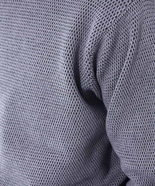 ABAHOUSE GRAY（アバハウスグレイ）の「【裏配色】カノコ モックネック ニット（ニット/セーター・メンズ・ホワイト/ブラック/ピンクベージュ/グレイッシュブルー・46/48）」の7枚目の写真