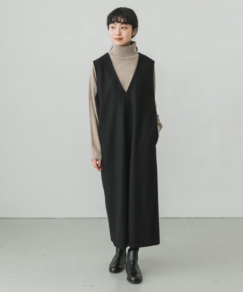 23区 美品 ウール圧縮スムースVネックワンピース グレー 23区 ウール