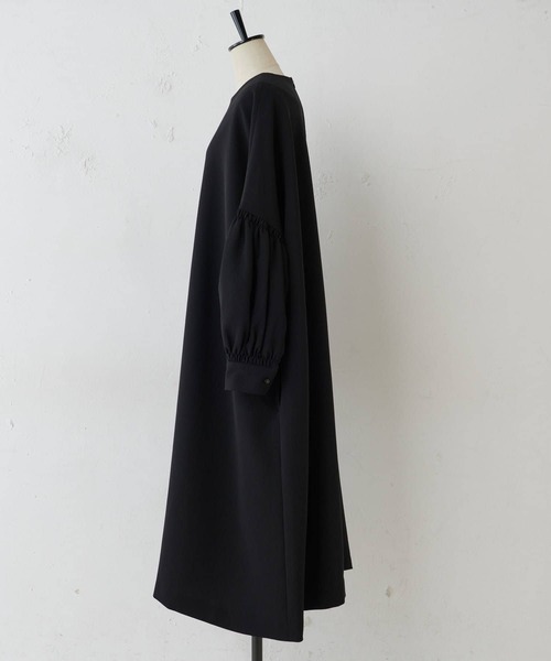 BEARDSLEY（ビアズリー）の「シャーリングワンピース（ワンピース・レディース・ブラック・FREE）」の6枚目の写真