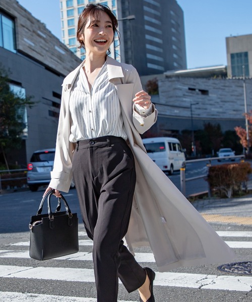 Honeys（ハニーズ）の「金釦使いブラウス（シャツ/ブラウス・レディース・ホワイト×ブラック/ホワイト/ネイビー/グレイッシュベージュ/ホワイト×ピンク・L/S/M/LL）」の18枚目の写真