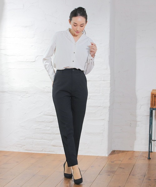 Honeys（ハニーズ）の「金釦使いブラウス（シャツ/ブラウス・レディース・ホワイト×ブラック/ホワイト/ネイビー/グレイッシュベージュ/ホワイト×ピンク・L/S/M/LL）」の9枚目の写真