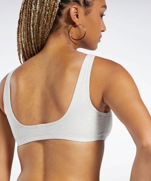 Reebok（リーボック）の「クラシックス ロゴ スポーツブラ / Classics Logo Bra（スポーツブラ・レディース・ブラック/オフホワイト/ブルー・SMALL/MEDIUM/LARGE/X-LARGE/XX-LARGE/X-SMALL）」の13枚目の写真