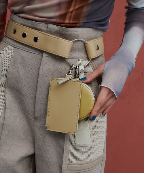 PUBLIC TOKYO(パブリックトウキョウ)の「フェイクレザーマルチショルダーケース/ミニバッグ(ボディバッグ/ウエストポーチ・レディース・ブラック/イエロー・FREE)」の11枚目の写真