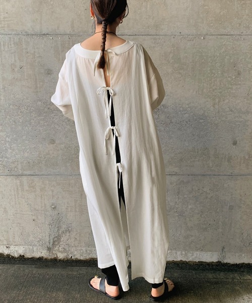 select MOCA by son(セレクトモカバイソン)の「バックリボンワンピース(ワンピース・レディース・ホワイト/グリーン/ライトベージュ・FREE)」の2枚目の写真