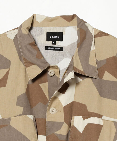 BEAMS（ビームス）の「BEAMS / カモフラージュ ユーティリティ イージフィット シャツ（シャツ/ブラウス・メンズ・ベージュ/オリーブ・SMALL/MEDIUM/LARGE/X-LARGE）」の10枚目の写真